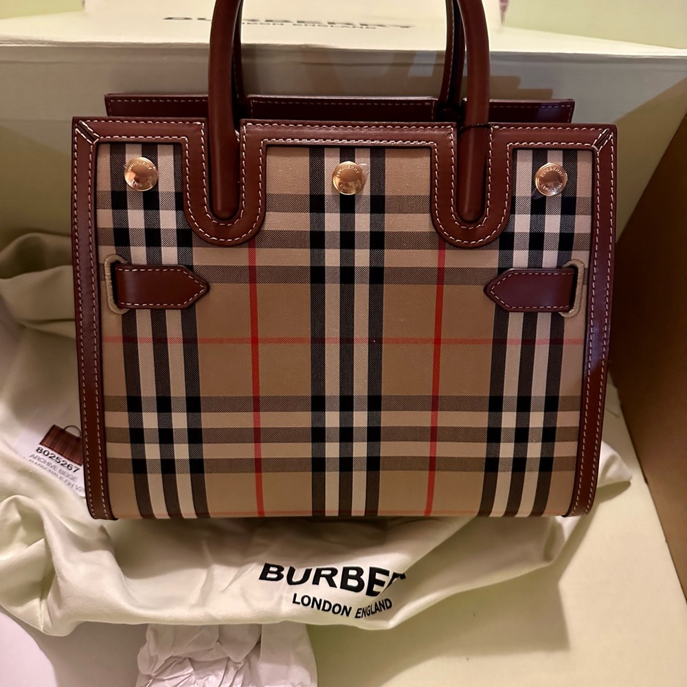 Burberry tote bag